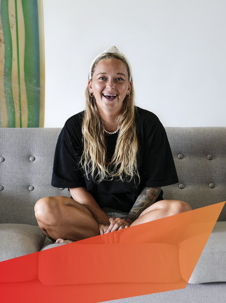 strength-potential-mentor-and-support-worker-Nikki-Stevenson-portrait-expressing-her-bubbly-personality-and-smile
